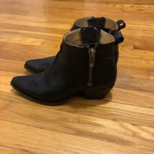 Frye Sacha Moto Shortie